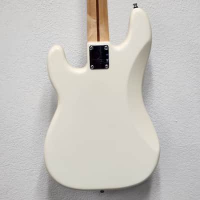 Fender Steve Harris Artist Series Signature Precision Bass 2015 - Present - Olympic White image 2