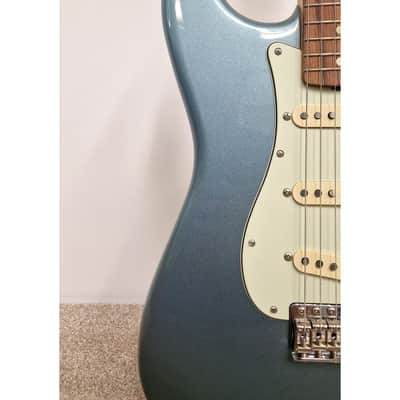 Fender Vintera '60s Stratocaster - Electric Guitar - Blue - Like New w/ Hard Case image 9
