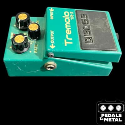Boss TR-2 Tremolo (Silver Label) 1997 - Present - Green - X18992 image 3