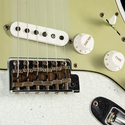 Fender Custom Shop 1960 Stratocaster Heavy Relic Olympic White Over Red Sparkle image 9