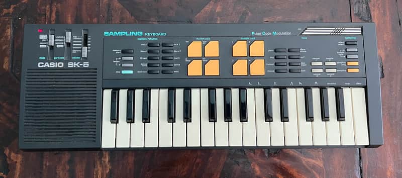 Casio SK-5 32-Key  Sampling Keyboard 1980s - Black image 1