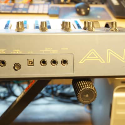 Yamaha AN1x Virtual Analog Synthesizer 1997 - Blue image 12