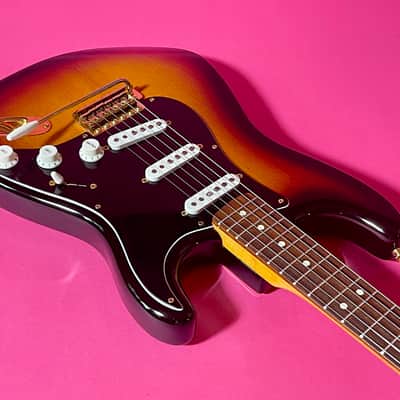 Fender Stratocaster SRV artists series 1998 - vintage sunburst image 8