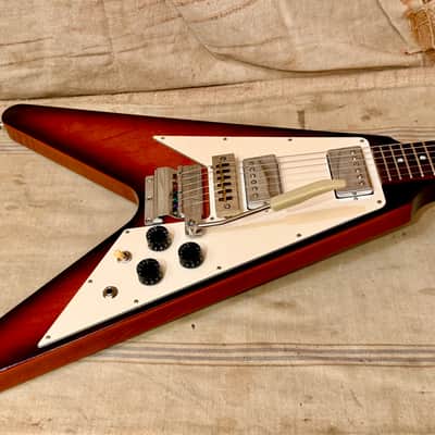 Gibson Custom Shop '67 Reissue Flying V 2002 - Sunburst imagen 17
