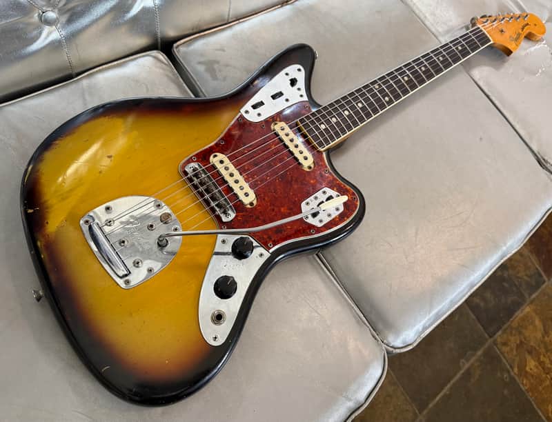 Fender Jaguar 1965 - Sunburst - Fair