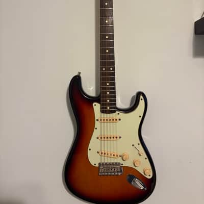 Fender American Vintage '62 Stratocaster 2000 - 2012 - 3-Color Sunburst image 1