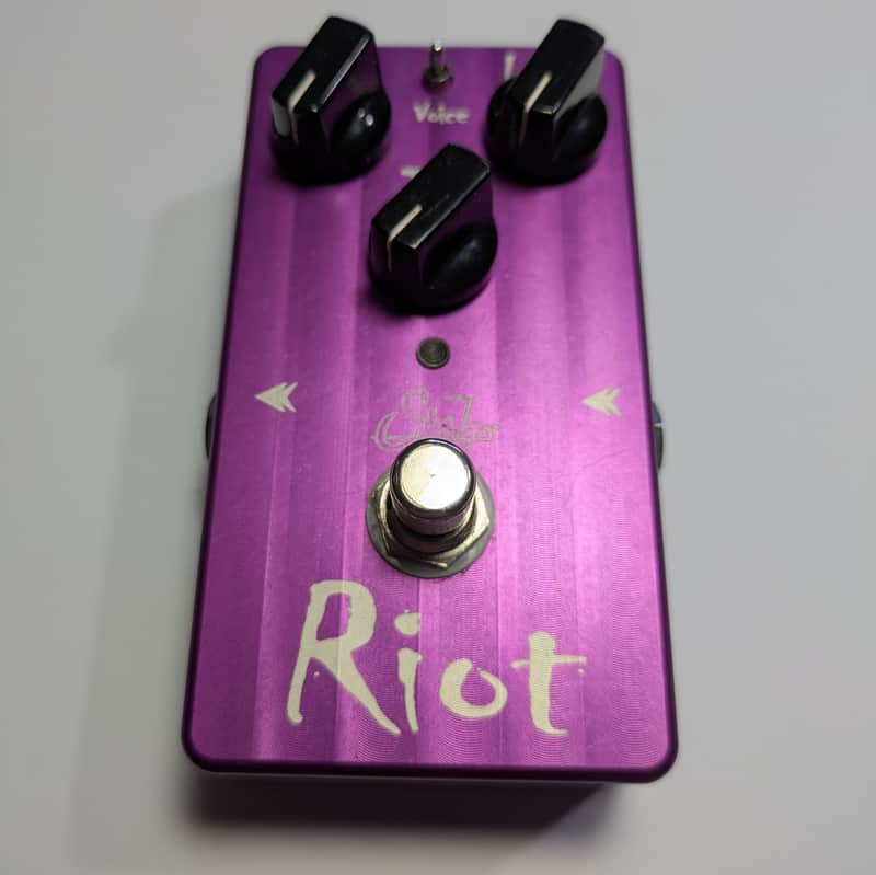 Suhr Riot