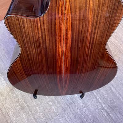 Taylor Baritone 8 2010 - Natural image 3