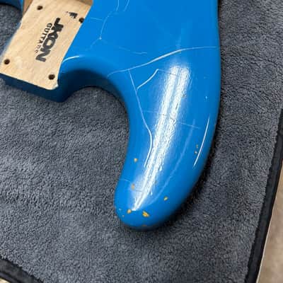 Stratocaster Body Relic Nitro Maui Blue/ Sunburst image 3