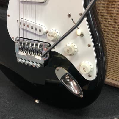 Fender Standard Stratocaster with S1 Tremolo with Maple Fretboard MIJ 1986 - Black w/ Hardcase and Trem Arm image 7