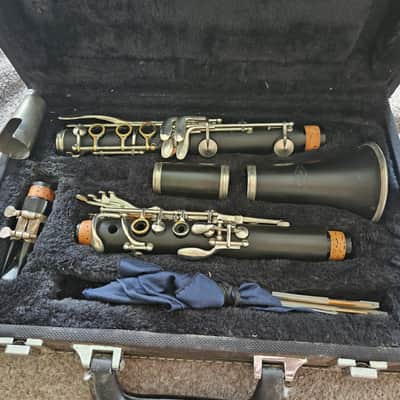 Kohlert Resin Clarinet with case, good condition image 1