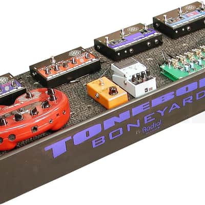 Radial Tonebone Boneyard Pedal Board with soft case image 7