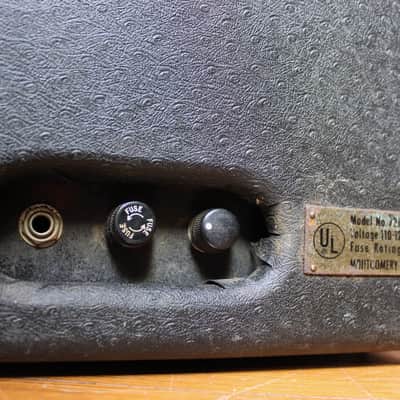 Airline Model 7214 Amp in Case c. 1960 image 13