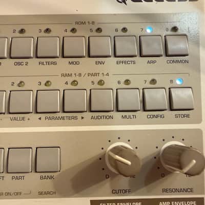 Access Virus TI Snow Desktop Digital Synthesizer 2008 - White image 8