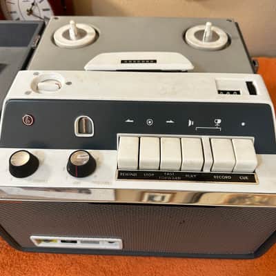 Concord Electronics Corp. Model 220 Tube 1/4" Reel to Reel Tape Recorder 60's image 2