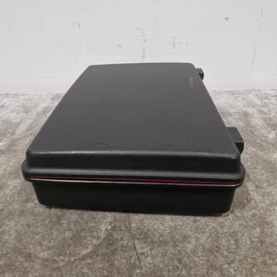 Delsey Club Suitcase - Black/Red 48cmx35cmx12cm – Suitcase - Good image 6