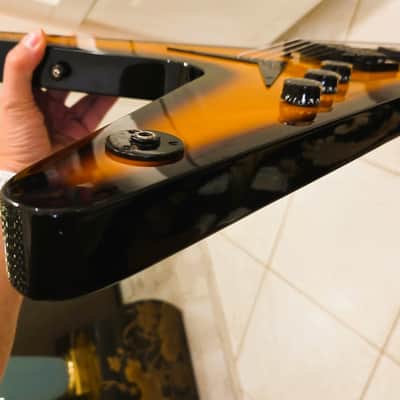 Dean MLX Sunburst, Excellent image 9