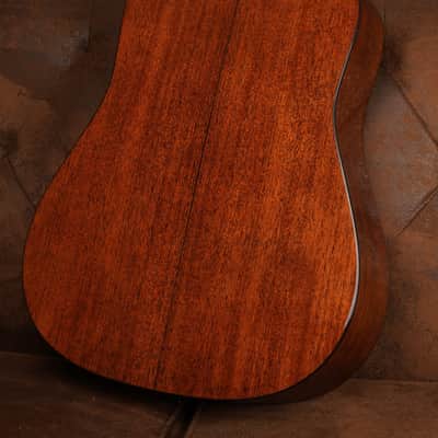Martin D-18 image 11