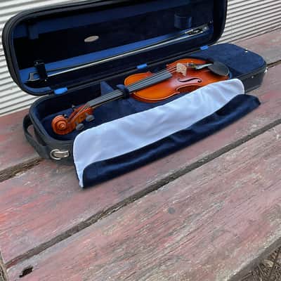 Karl Willhelm Model 55 4/4  with case/bow image 12
