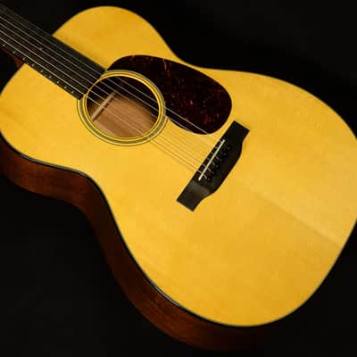 Martin Guitars Custom Shop 000-18 image 4
