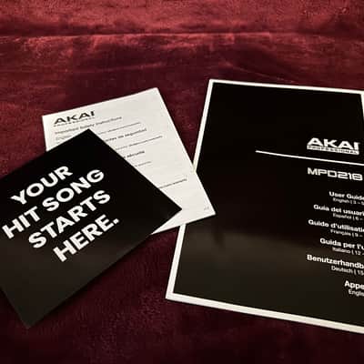 Akai MPD218 2015 - Present Black image 4