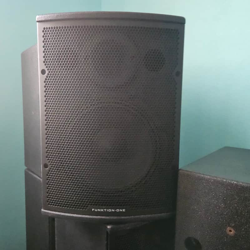 Funktion one F81 2010s Lightly Used image 1