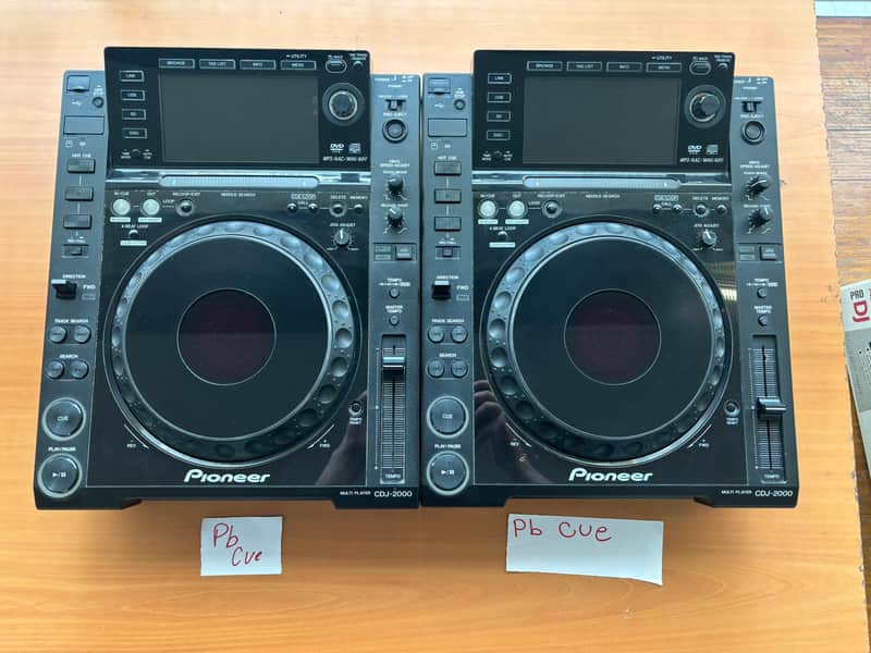 PIONEER CDJ-2000 BON ÉTAT x2 image 1