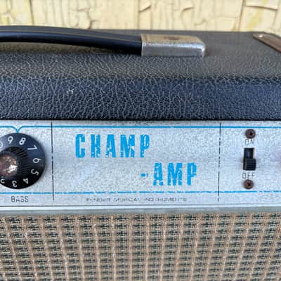 Fender Champ "Drip Edge" 2-Channel 6-Watt 1x8" Guitar Combo 1968 - 1969 - Silverface image 9