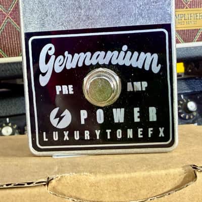 Luxury Tone FX GERMANIUM POWER PREAMP (OC44 Philips Black Glass NOS) 2026 image 9