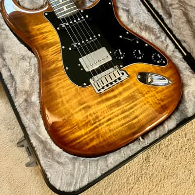 Fender Limited Edition American Ultra Stratocaster HSS Tiger's Eye 2024 - Flame Burst image 9