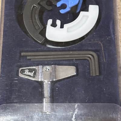 Pearl Eliminator Bass Drum Pedal Replaceable Cams & Drum Key Set image 3