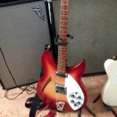 Rickenbacker 330 1990 - 1999 Red Bild 2