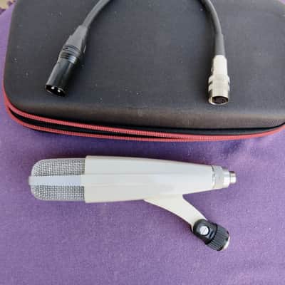Sennheiser MD 421-N Cardioid Dynamic Microphone image 2