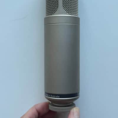 RODE K2 Large Diaphragm Multipattern Tube Condenser Microphone 2004 - Present - Silver image 4