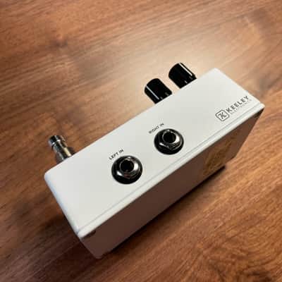Keeley ECCOS Neo-Vintage Tape Delay - White image 3