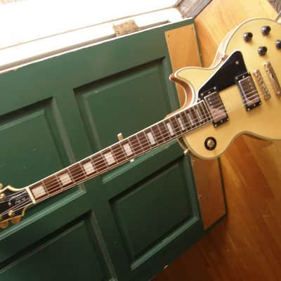 Song Chung LP style, bound body and neck, rare MIC image 3