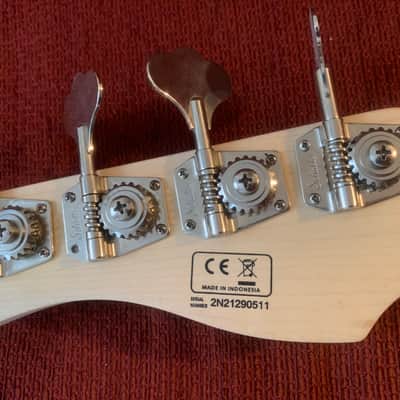 UPGRADED Sire Marcus Miller U5 Short Scale Mint Finish image 7