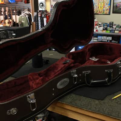 Walden Concorda CG2010 with Case image 14