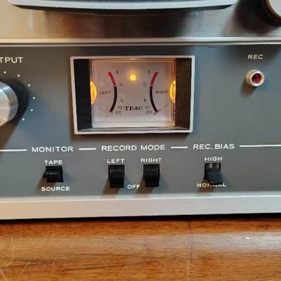 TEAC A1250 reel to reel in excellent condition, serviced - 1970's image 4