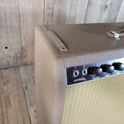 Fender Vibrolux Amp Wheat Grille 1962 - Brown Tolex image 4