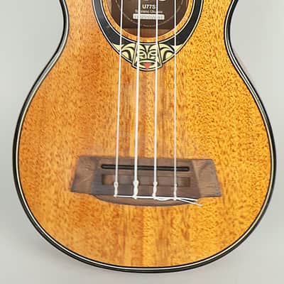 LAG Ukulele w/LAG Gig Bag image 2
