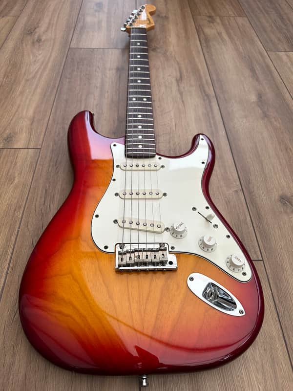 VINTAGE & RARE #001 NAMM Fender Custom Shop Custom Classic Stratocaster image 1