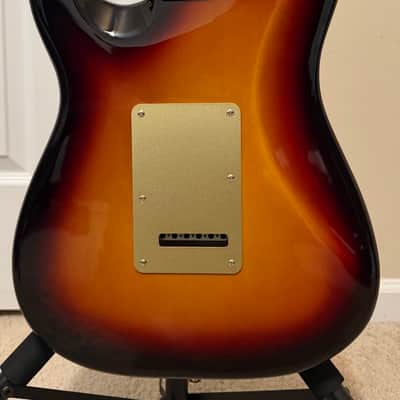 Fender American Ultra Stratocaster 2024 - Ultraburst image 4