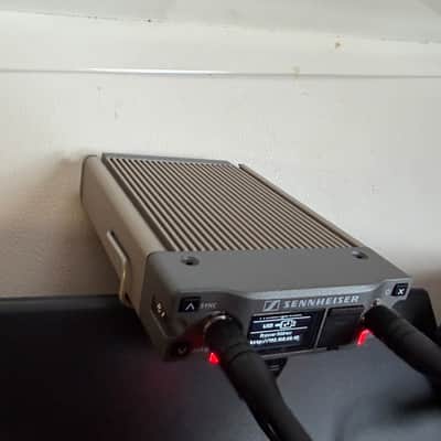 Sennheiser EK 6042 Dual-Channel Slot-Mount Wireless Receiver (470 to 653 MHz) image 5