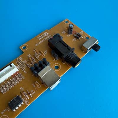 M-AUDIO OXYGEN 25 MKIII MIDI Controller Keyboard Part: ON/OFF USB Circuit Board image 3