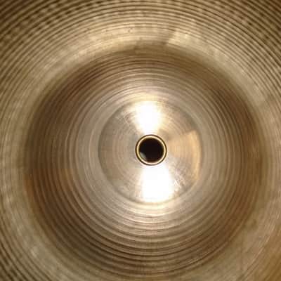 Avedis Zildjian Z Series 18" Marching Concert Jazz Cymbal image 3