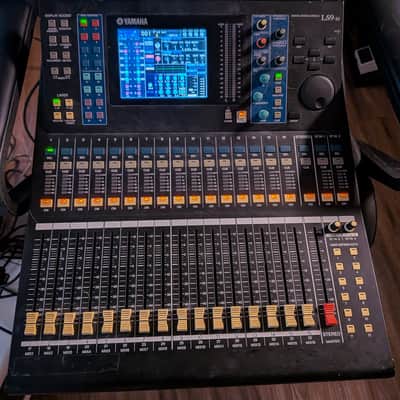 Yamaha LS9-16 2011 - Present - Gray image 1