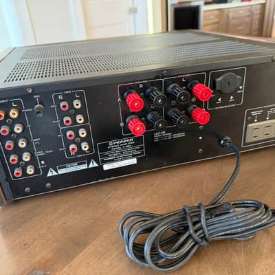 Pioneer A-88X 1984 - Black with walnut side panels image 2