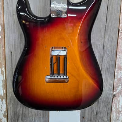 Fender American Professional Stratocaster with Rosewood Fretboard 2017 -Sunburst image 10