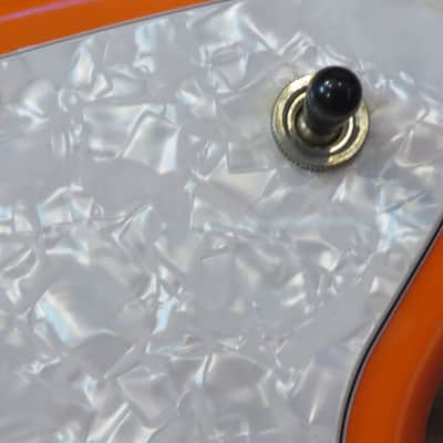 Fender Toronado 2002 Orange And Pearl MIM Near Mint Condition Electric Guitar Rarest Finish image 4